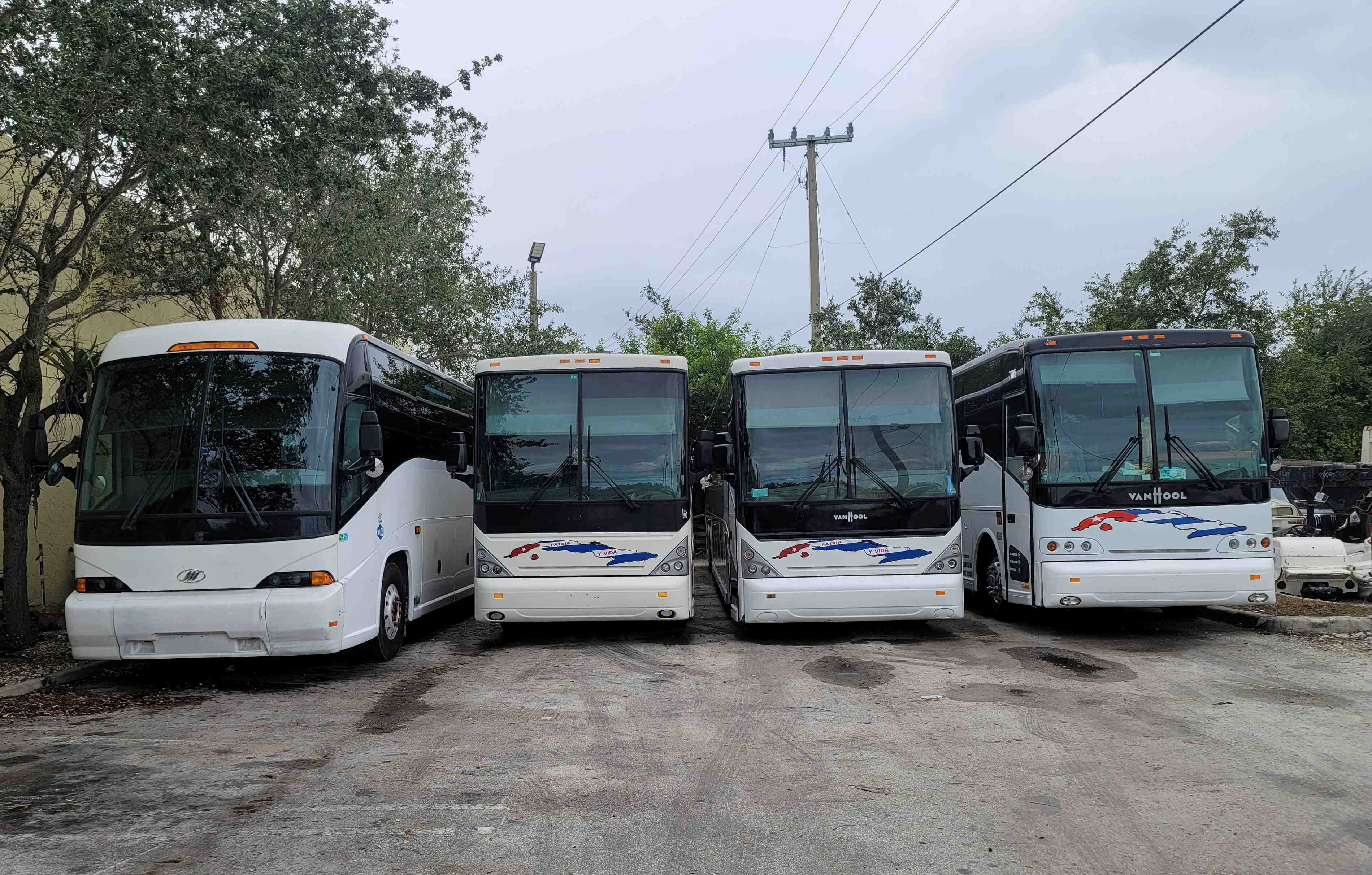 ECR BUSlINE INC. operate by MG BUS SERVICES