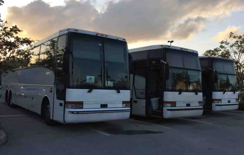 Happy Bus USA
